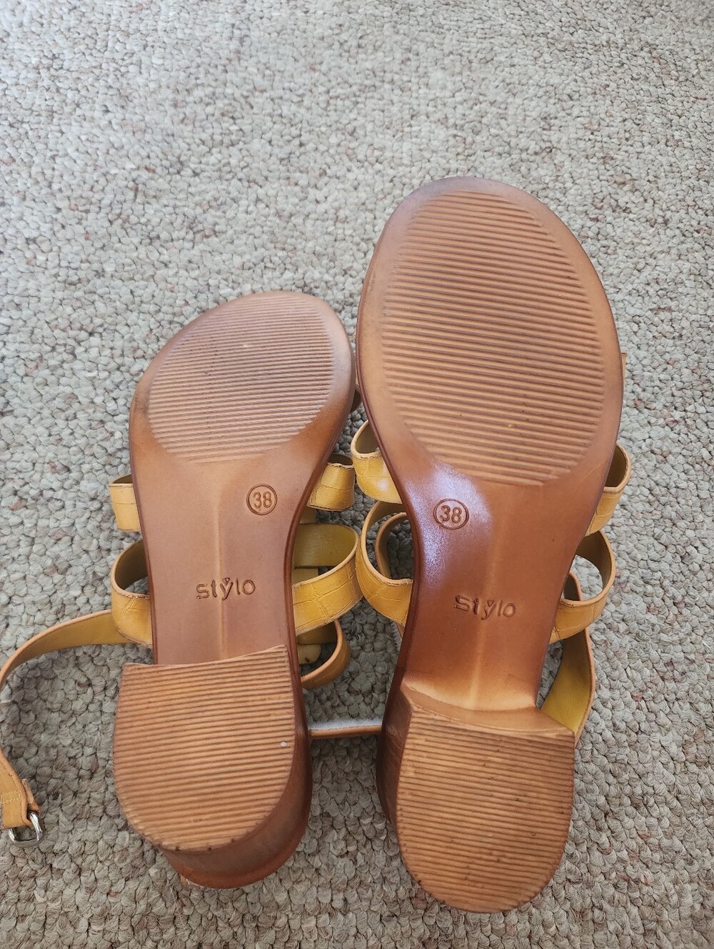 Sandals - Picture 5 of 7